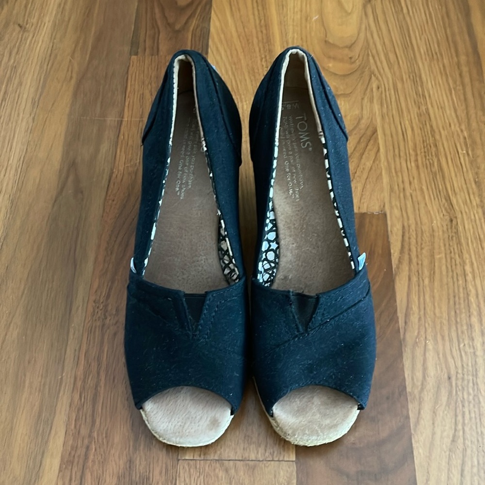 Toms Calypso Black Canvas Peep Toe Wedge Pump Espadrille -8.5
